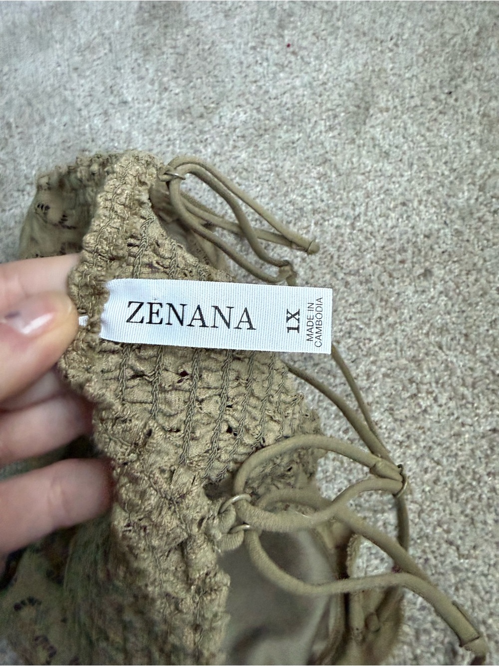Zenana Outfitters Olive Green Lace Bandeau Bralette/Crop top size 1x adjustable - Picture 3 of 3
